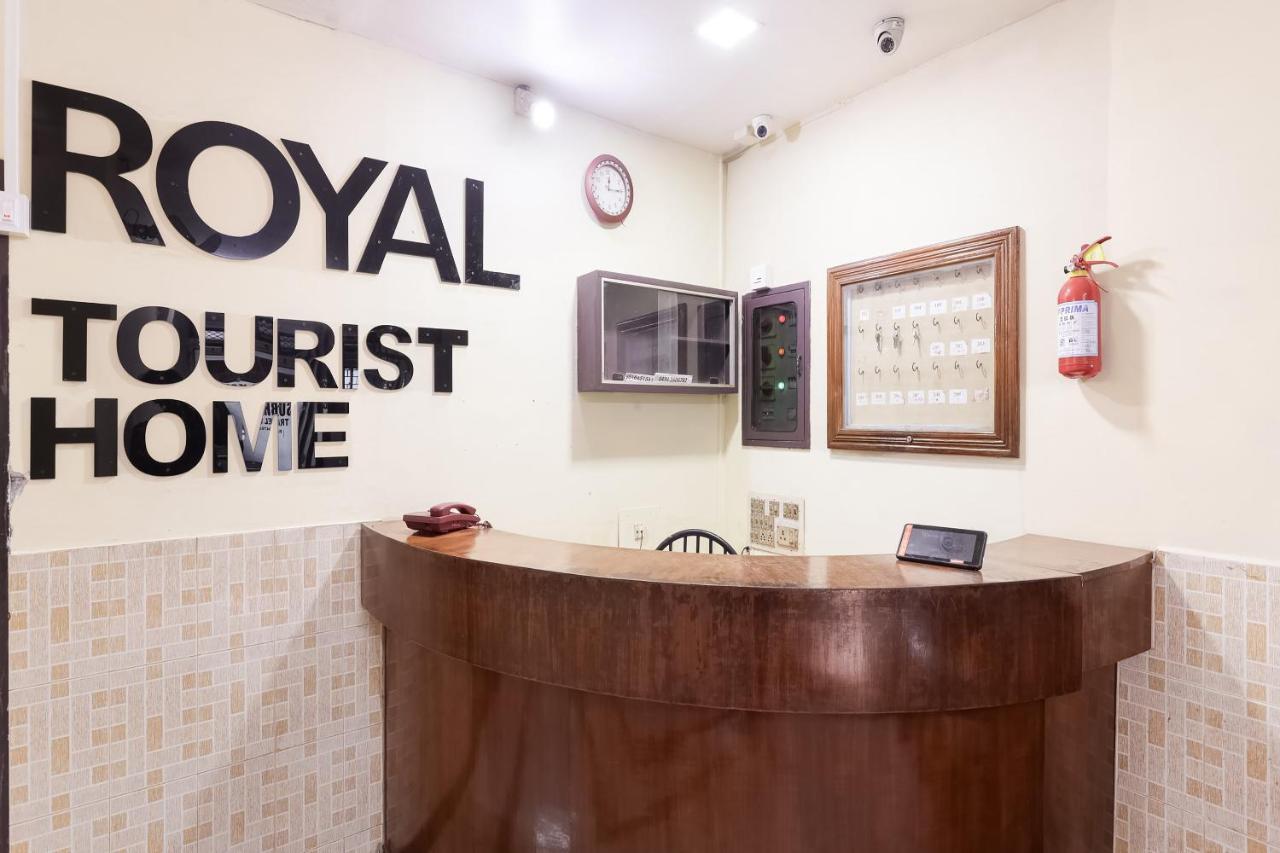 Spot On 60665 Royal Tourist Home Valancheri Экстерьер фото